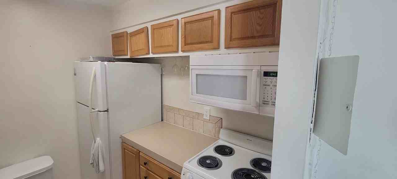 151 Medallion Blvd #G - Photo 7 of 20