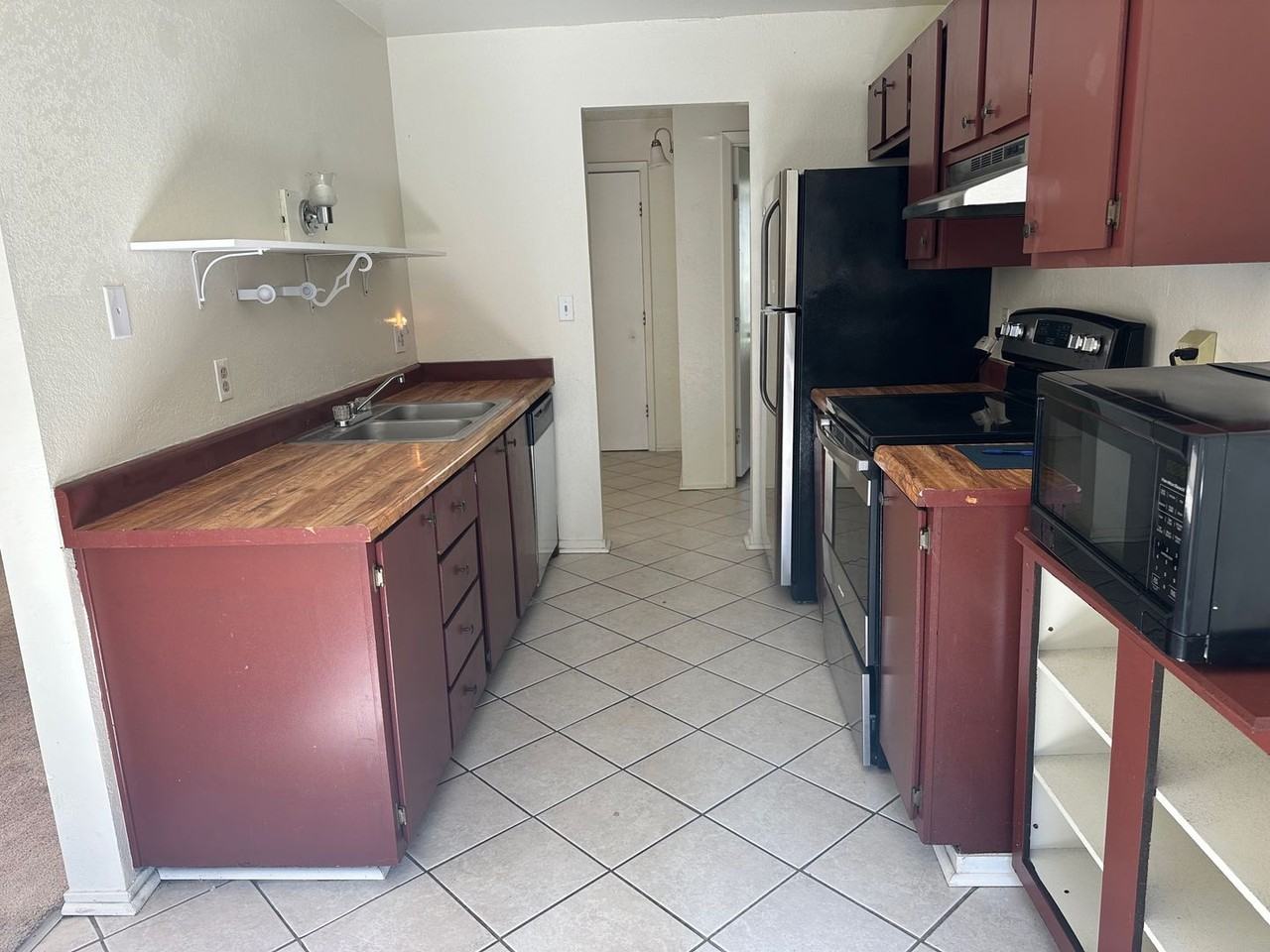 3928 Clear Acre Ln #116 - Photo 2 of 9