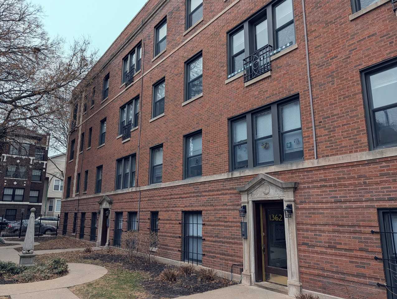 1360 E 52nd St #60-1S - Photo 3 of 3