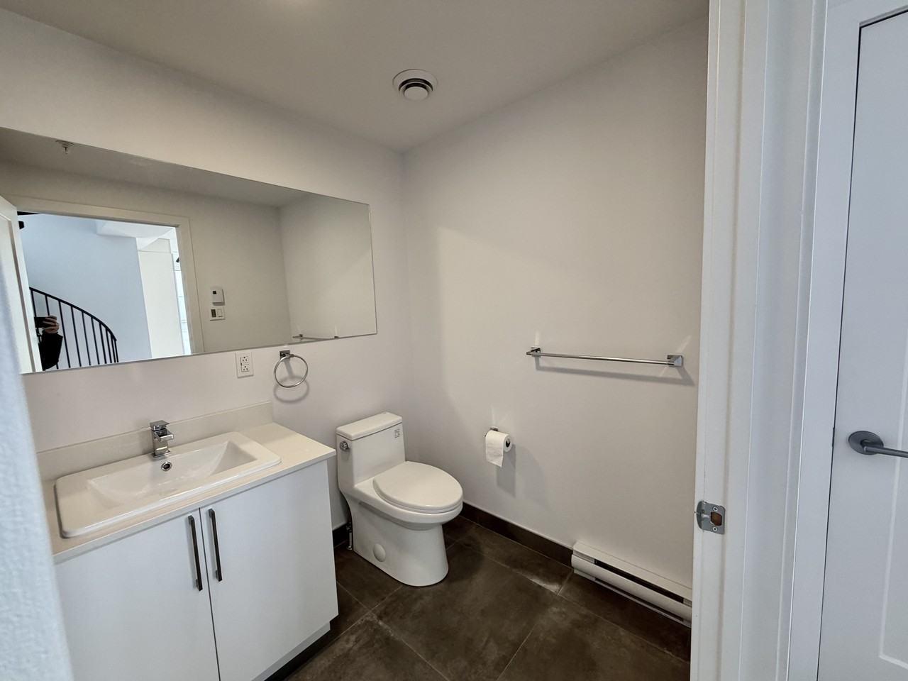 88 Rue Jean-Talon Est - Photo 4 of 12