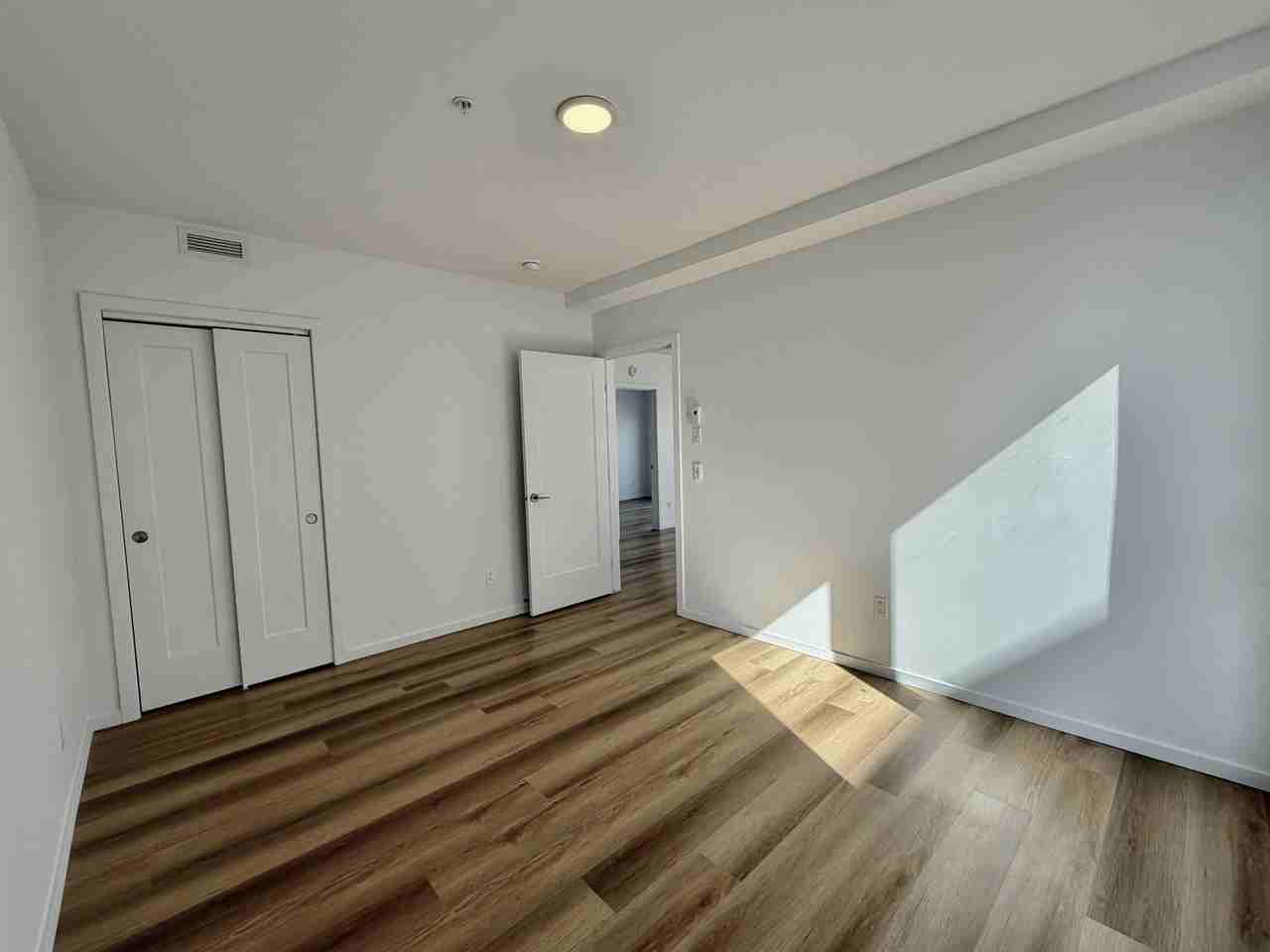 88 Rue Jean-Talon Est - Photo 7 of 12