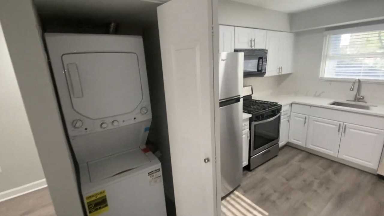 W Sherwin Ave - Photo 7 of 8