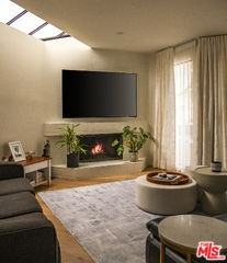 1248 23rd St #1 - Photo 5 of 8