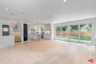 1862 Kimberly Ln - Photo 2 of 8