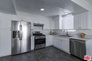 1017 S Bedford St #2 - Photo 4 of 8