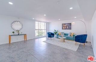 1017 S Bedford St #2 - Photo 7 of 8