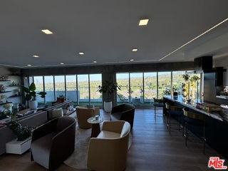 838 N Doheny Dr - Photo 6 of 8