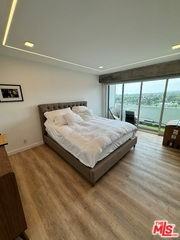 838 N Doheny Dr - Photo 7 of 8