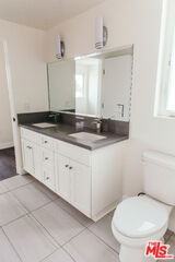 1431 S Sherbourne Dr #4 - Photo 6 of 8