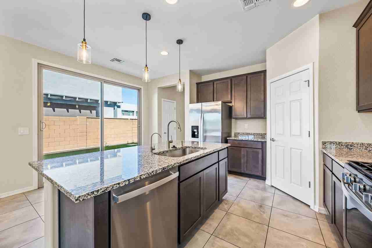 25417 North 20th Avenue - Photo 6 of 29