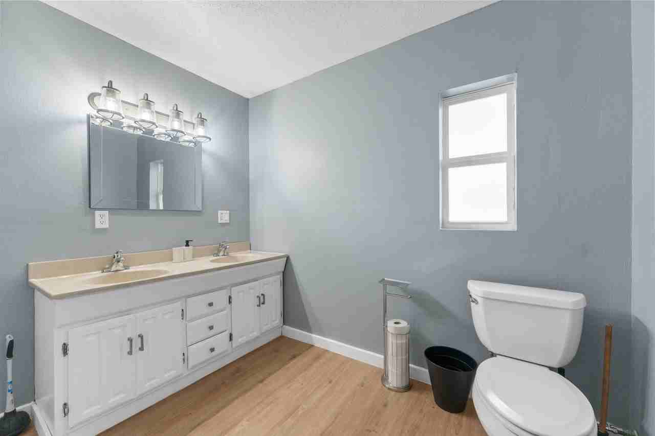 Hazel Dr - Photo 5 of 7