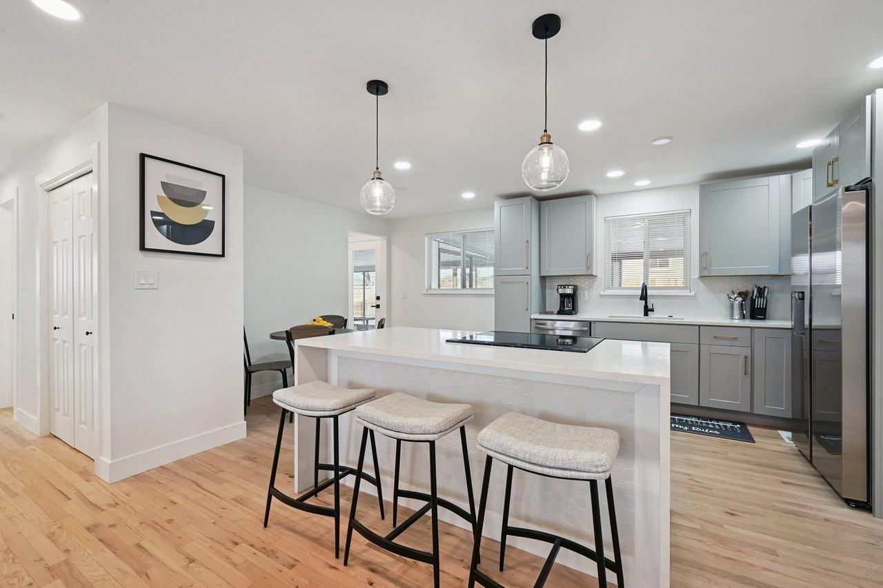 Greenwood Blvd - Photo 3 of 11