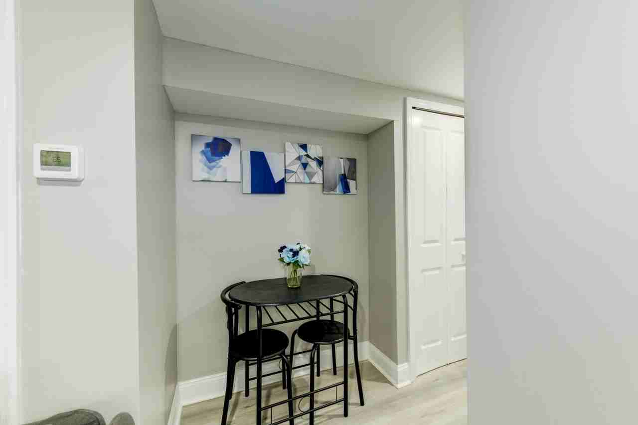 Addison St - Photo 3 of 8