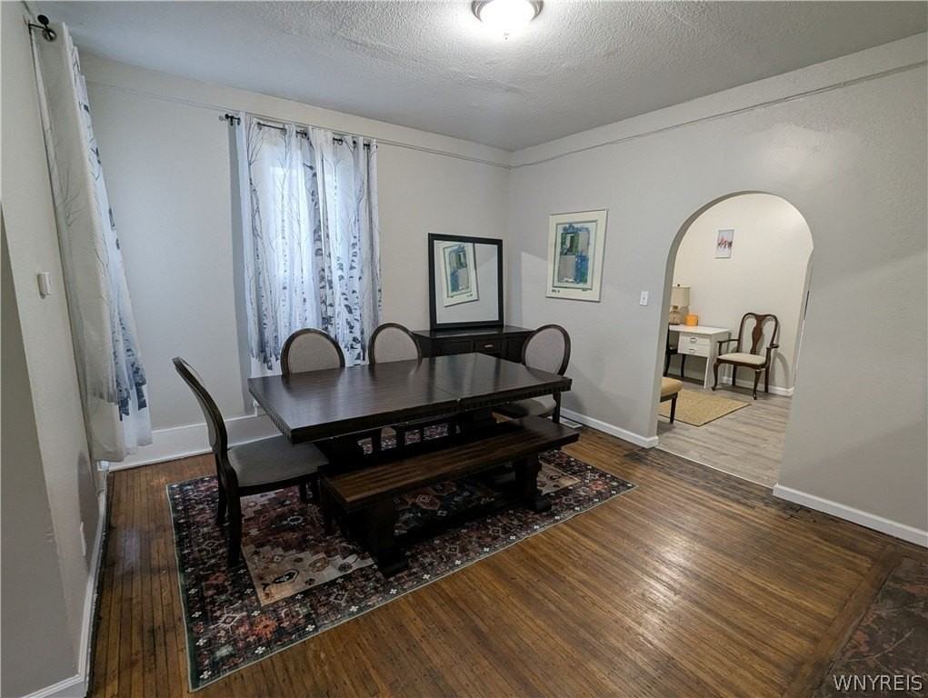 102 17th St - Photo 3 of 9