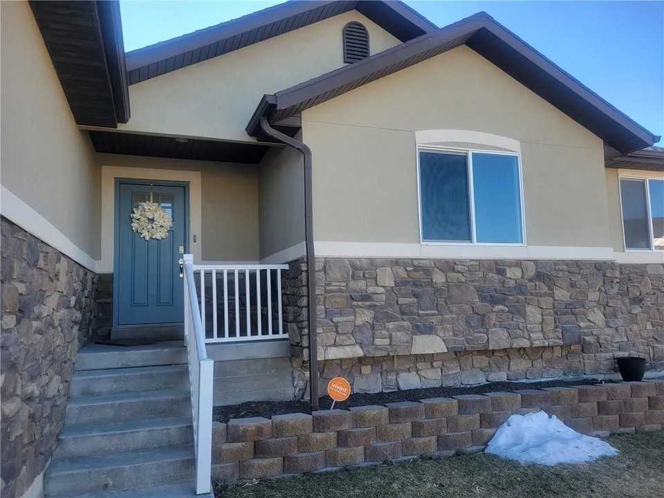 4282 N Robbins Cir - Photo 2 of 16