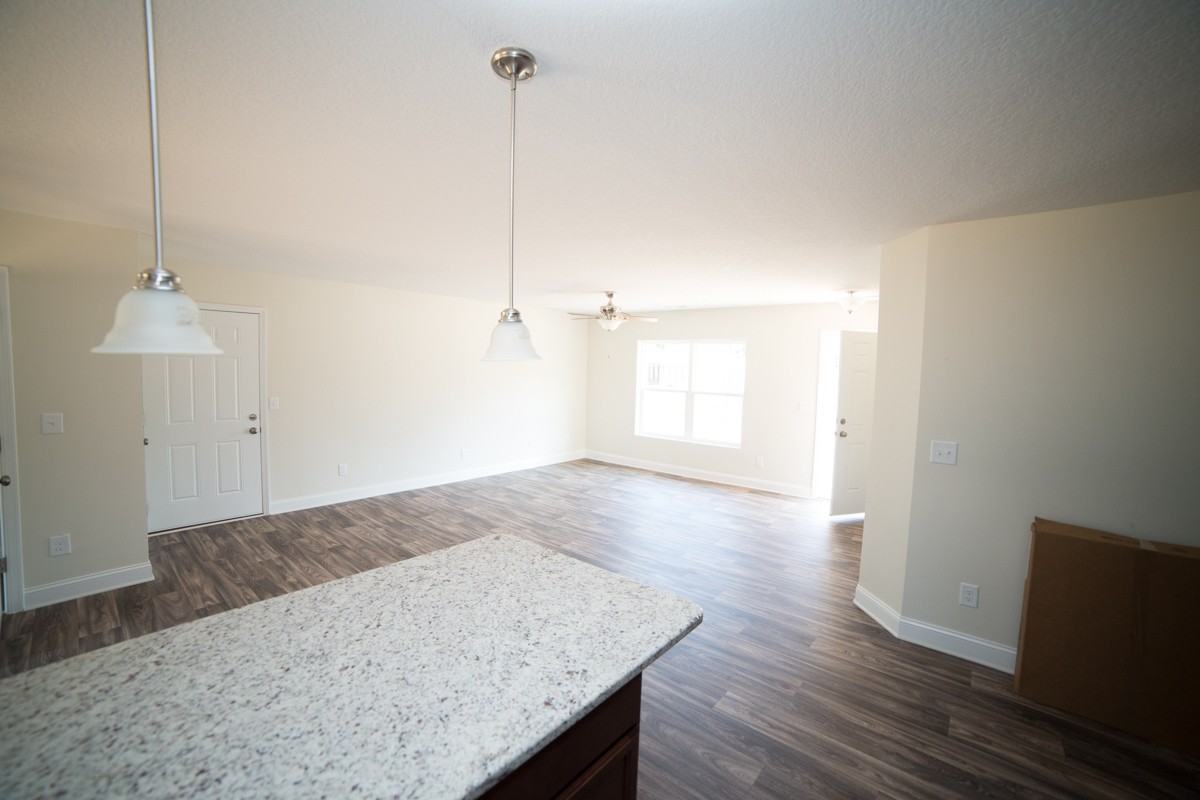 65 Chaney Ln - Photo 4 of 11