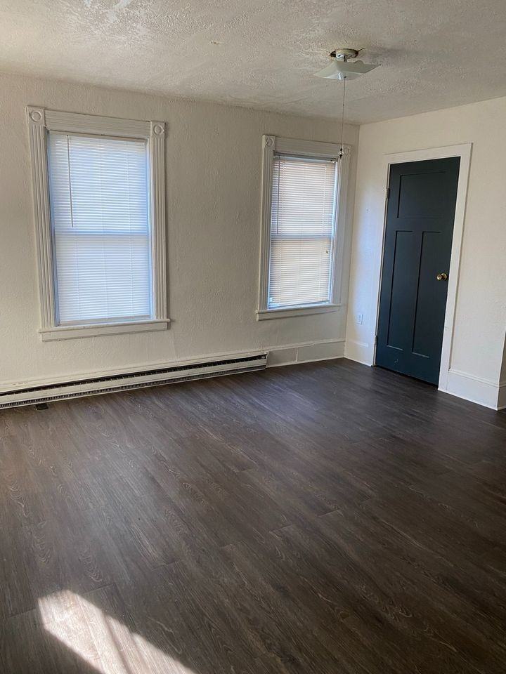 5155 N Catherine St #5153 - Photo 6 of 14