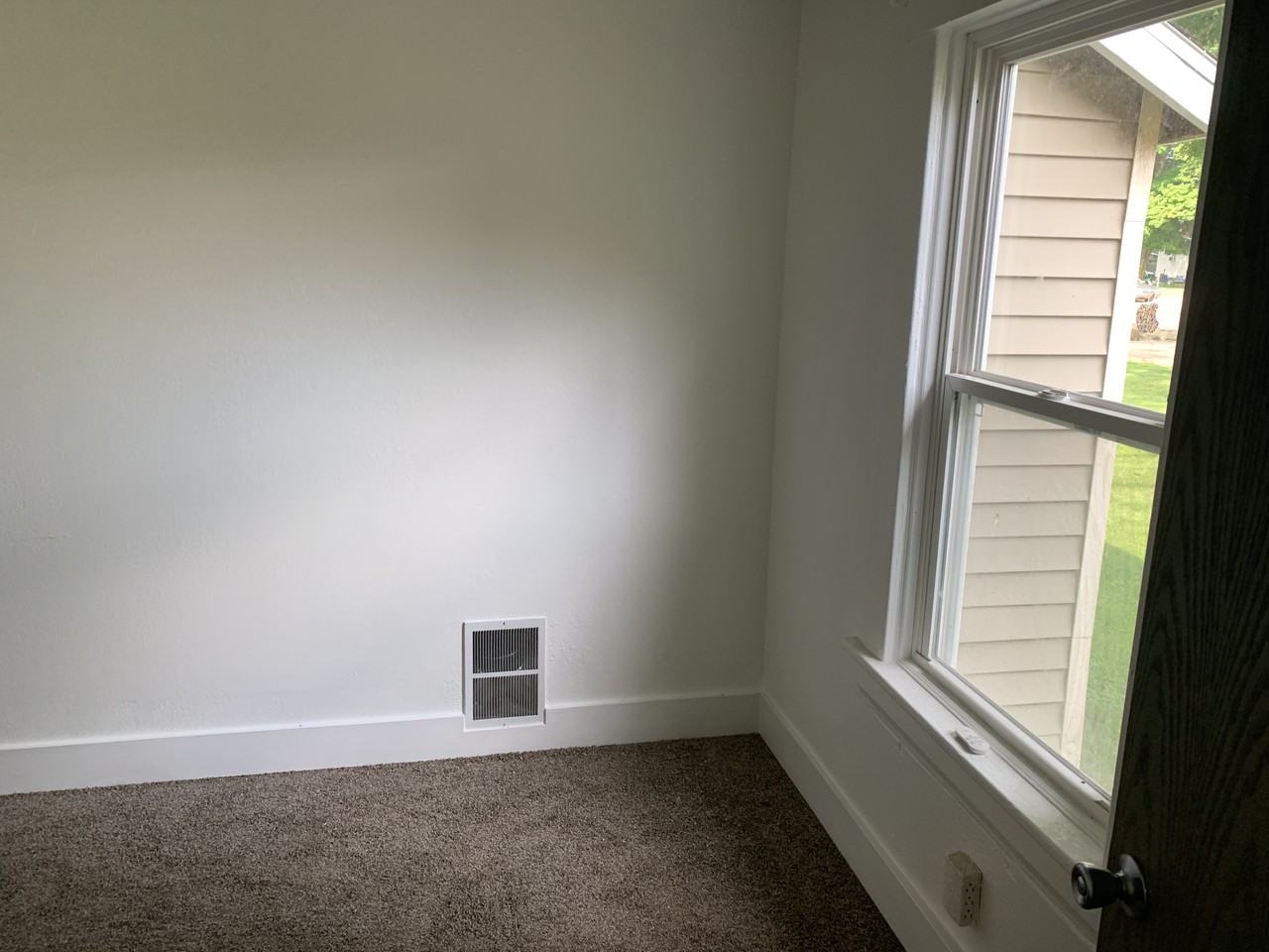 120 W Burr Oak St #3 - Photo 6 of 9