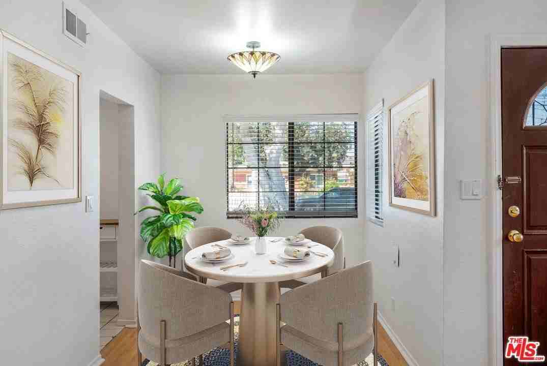 11882 Ramona Ave - Photo 5 of 35