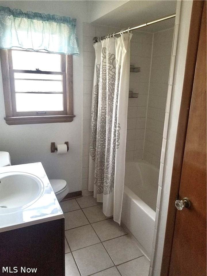 121 W Bagley Rd - Photo 2 of 10