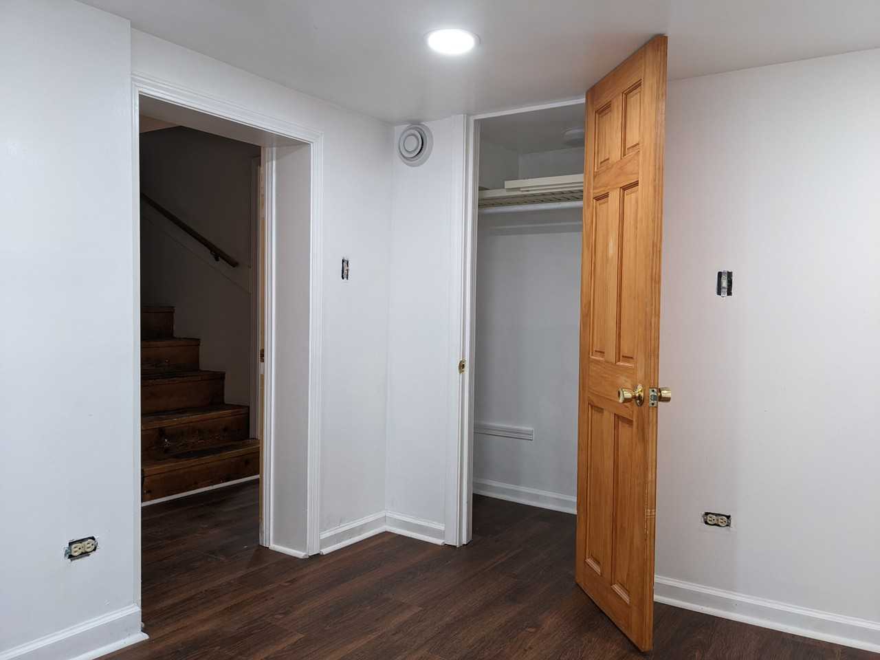 5719 W Giddings St - Photo 3 of 8