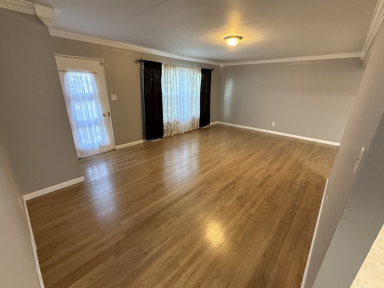 3 Trinity Ln - Photo 7 of 26