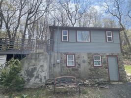 featured image of 33 Oakwood Trl S