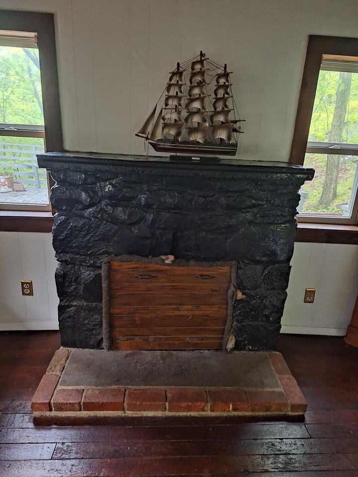 33 Oakwood Trl S - Photo 2 of 5