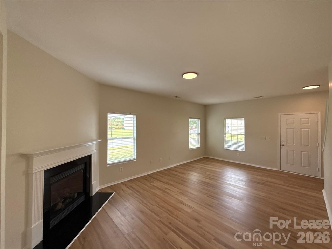 9402 Darwick St - Photo 3 of 18