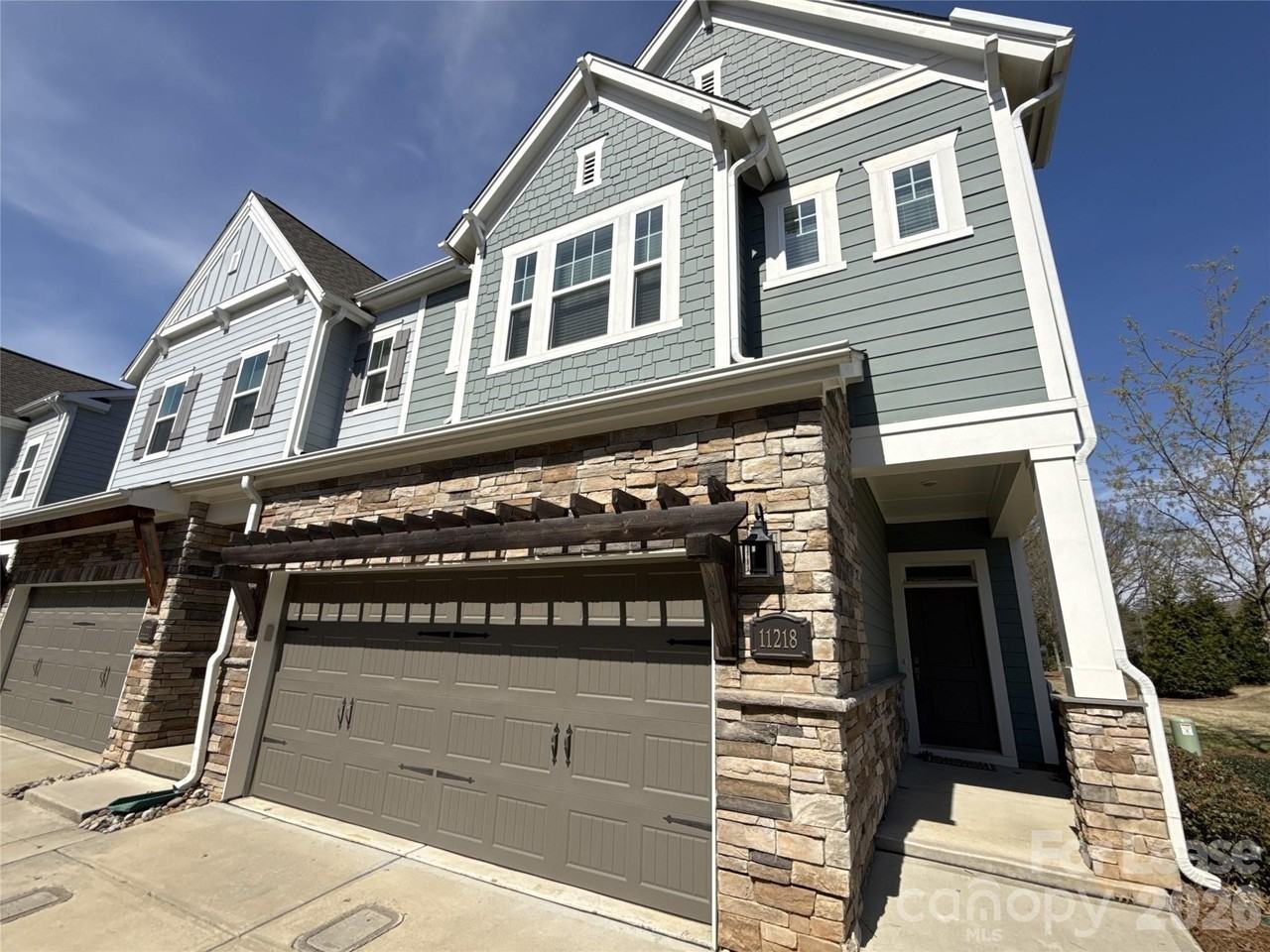 11218 Cobb Creek Ct - Photo 2 of 48