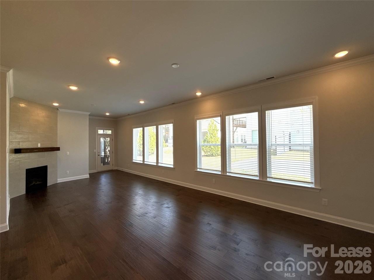 11218 Cobb Creek Ct - Photo 6 of 48