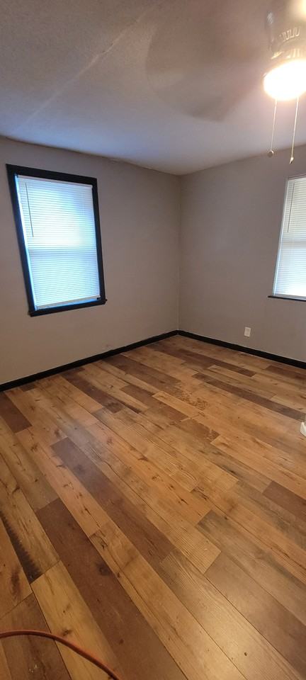 2809 Ellis St - Photo 3 of 5