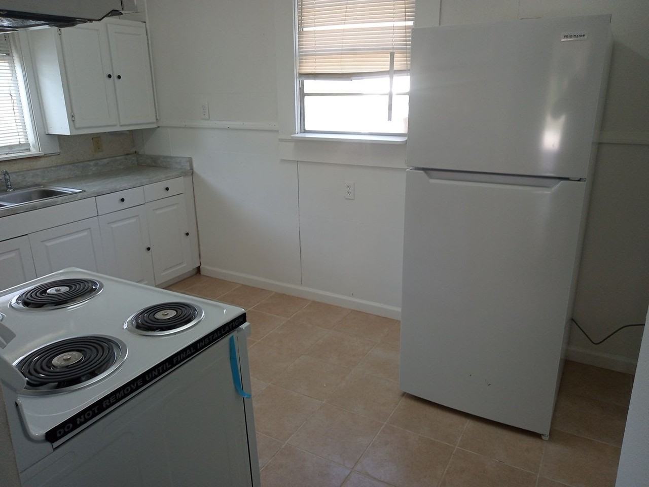 275 Adams St - Photo 5 of 19