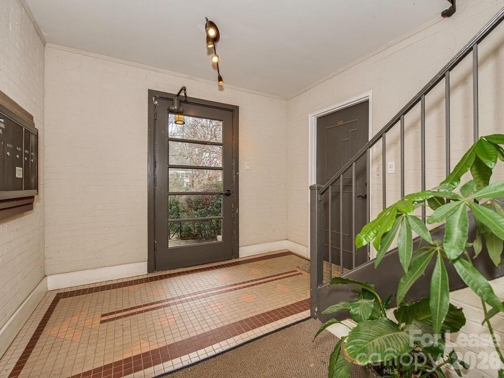 227 N Dotger Ave - Photo 2 of 20