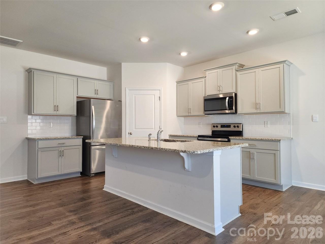 125 Sycamore Crossing Ct - Photo 4 of 38