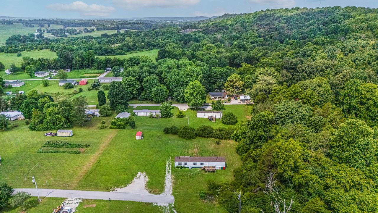 425 Eagle Way - Photo 2 of 20