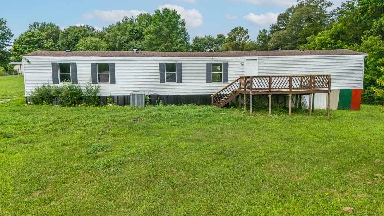 425 Eagle Way - Photo 4 of 20