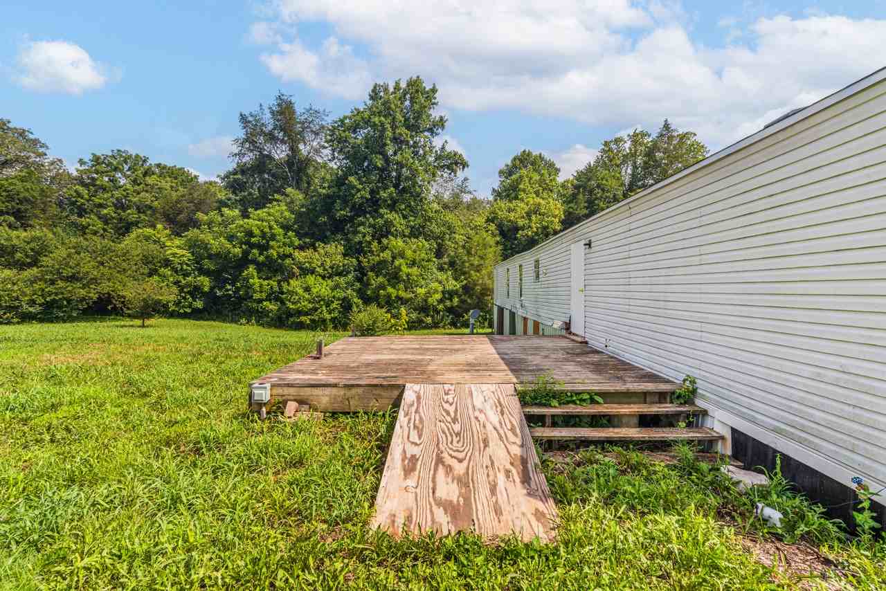 425 Eagle Way - Photo 5 of 20