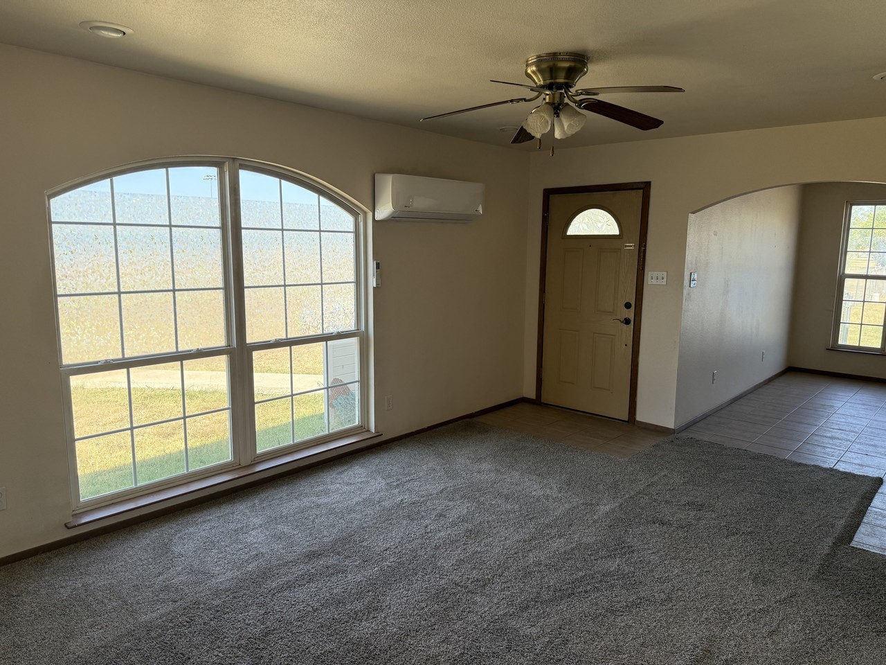 1409 Harrell Ave - Photo 4 of 21