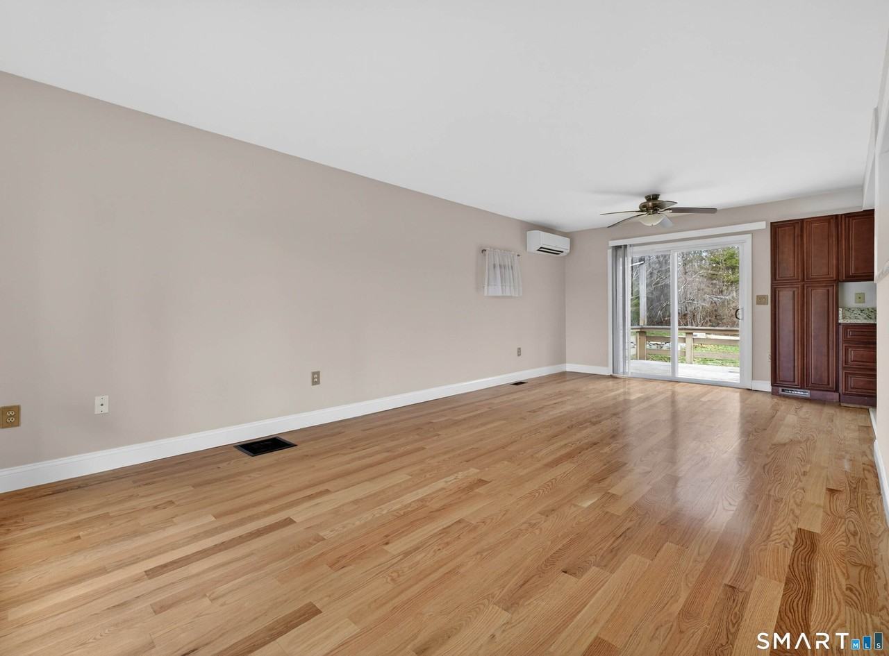 20 Pons Rd Unit 20 - Photo 4 of 24