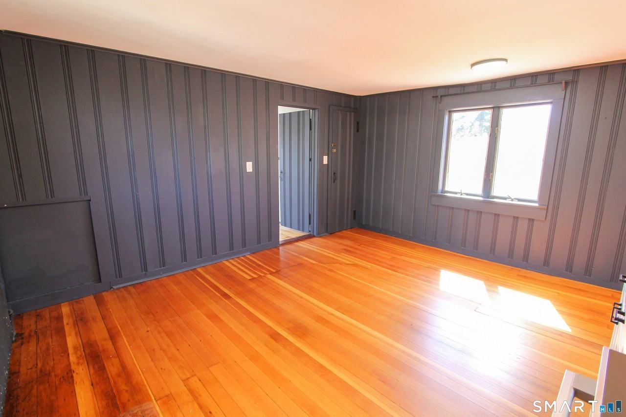 883 Worthington Rdg 2nd Fl - Photo 6 of 27