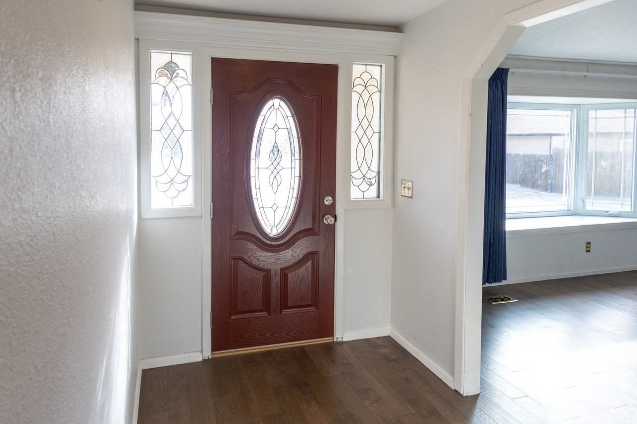 1132 S Amaya Pl - Photo 3 of 32