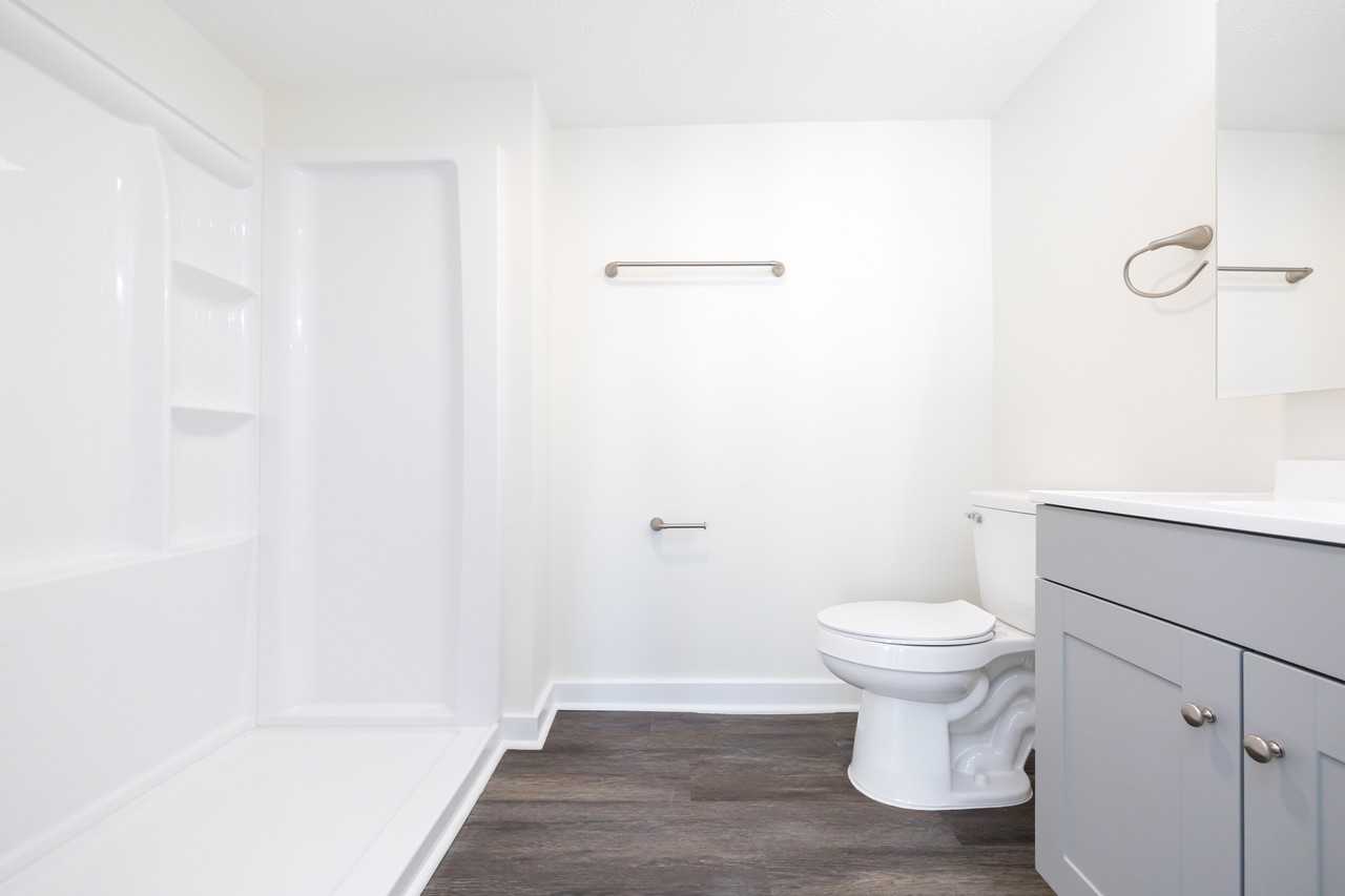 332 S Detroit St #A - Photo 7 of 16