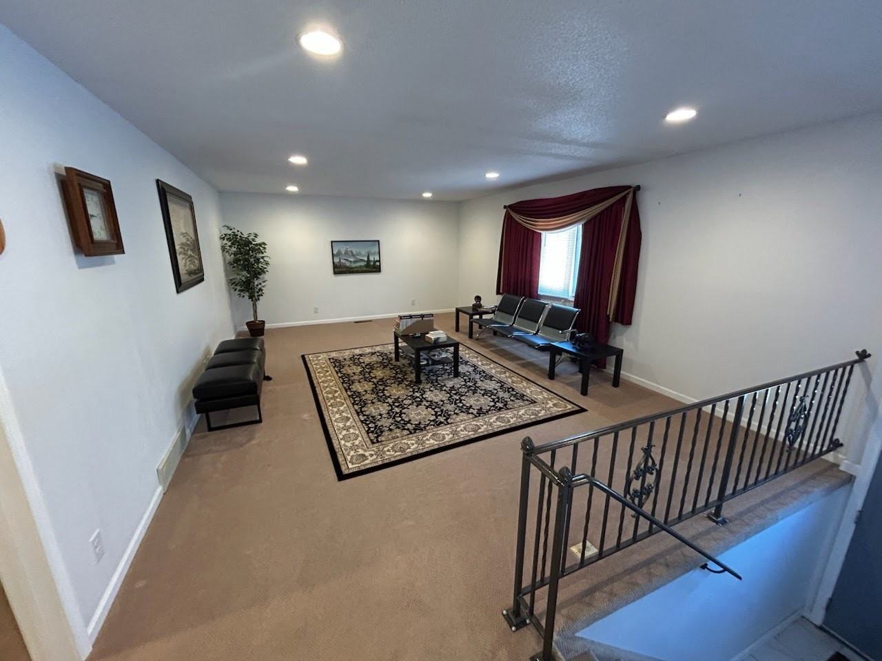 510 N Cass St - Photo 3 of 20