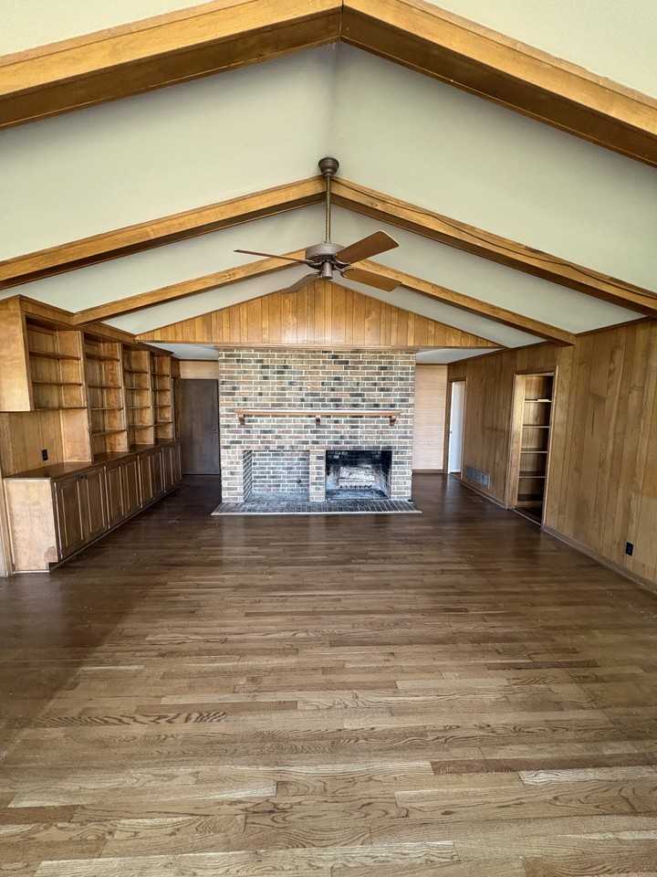 189 Pinmar Ln - Photo 4 of 17