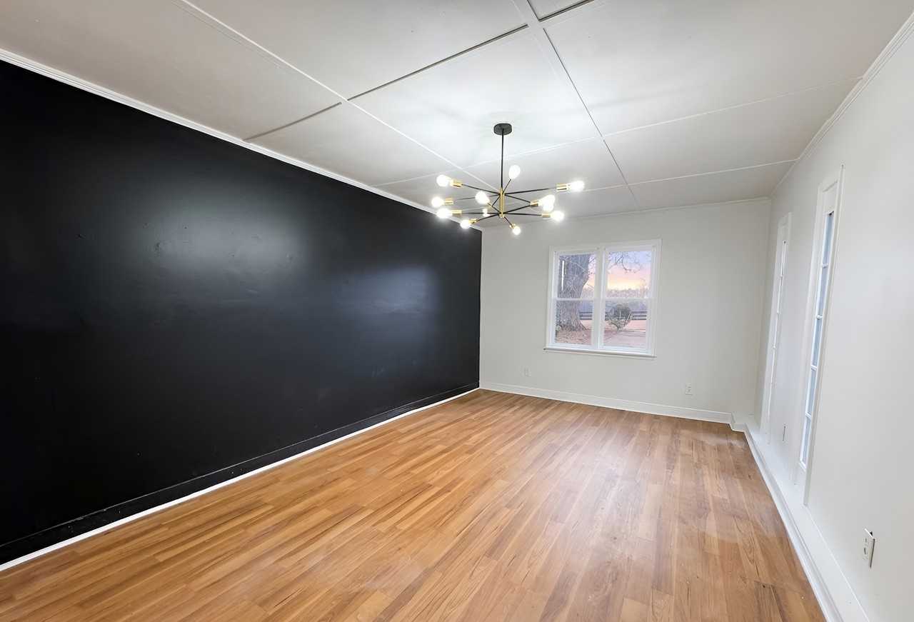 2749 Philadelphia Rd - Photo 3 of 10