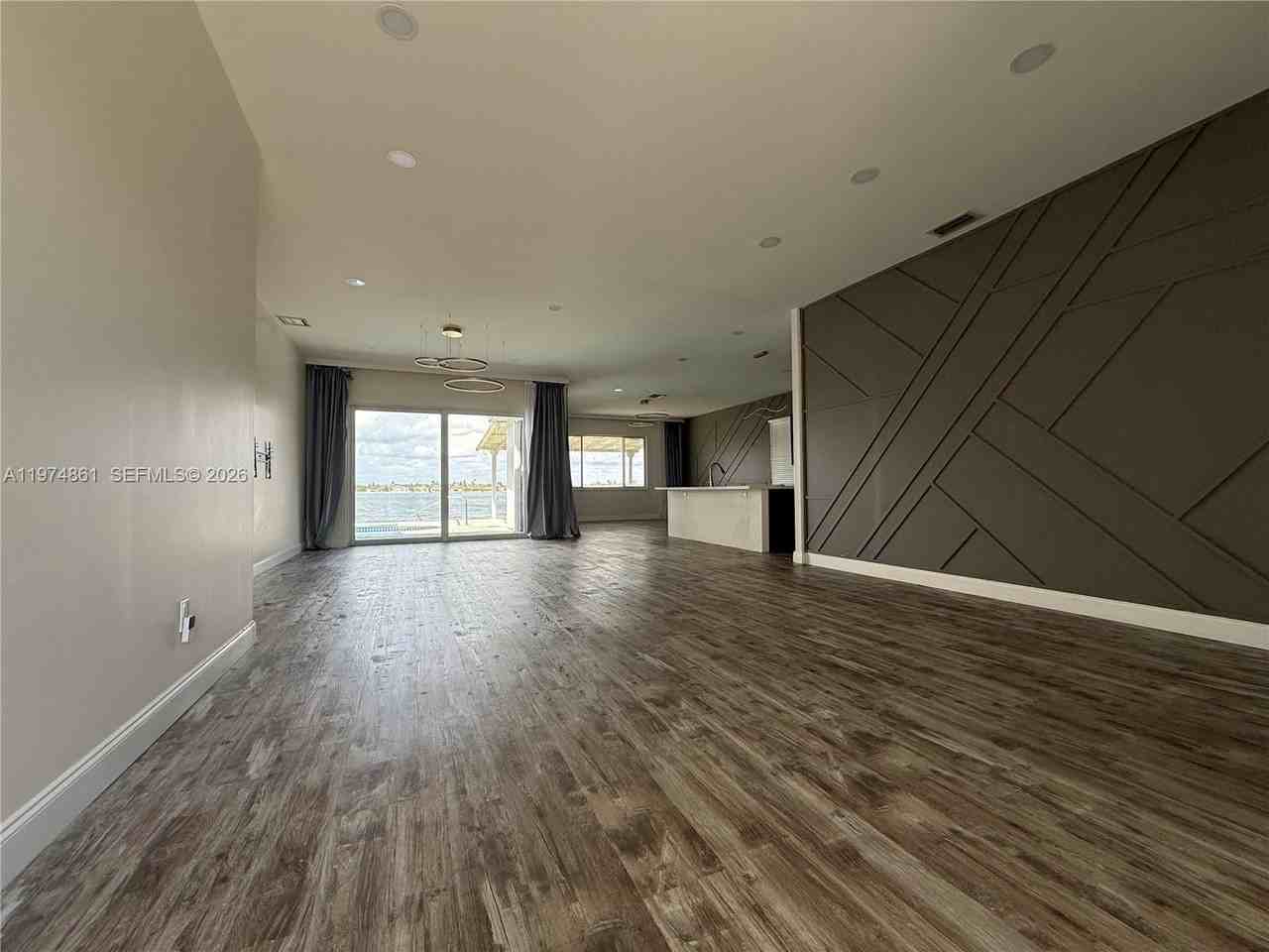 18335 Nw 12th St - Photo 3 of 21