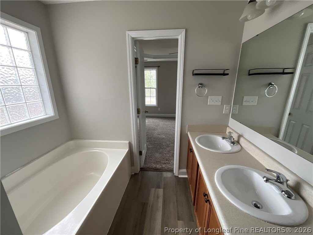 301 Sanford Ct - Photo 7 of 13