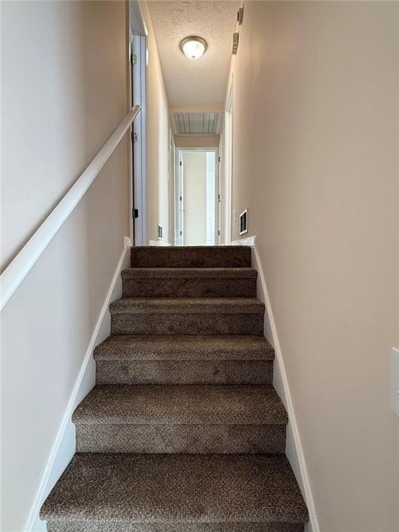 10111 Settlers Grove Rd Ne - Photo 6 of 15