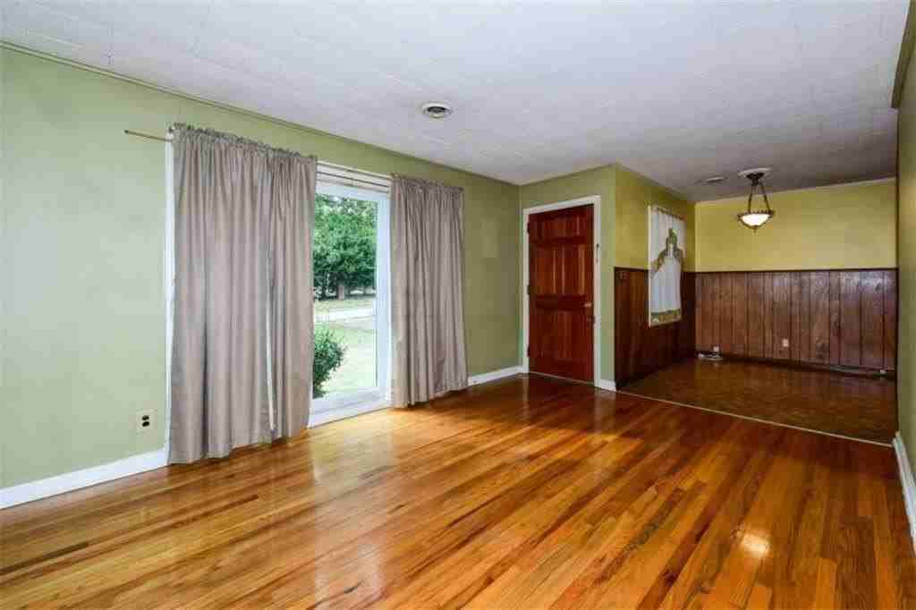 2745 Old Concord Rd Se - Photo 5 of 21